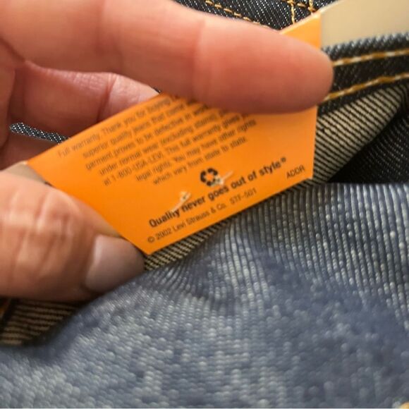NWT 2002 Leviโs 501 Shrink toโFit Dead Stock Jeans 32 x 34 - Picture 11 of 12